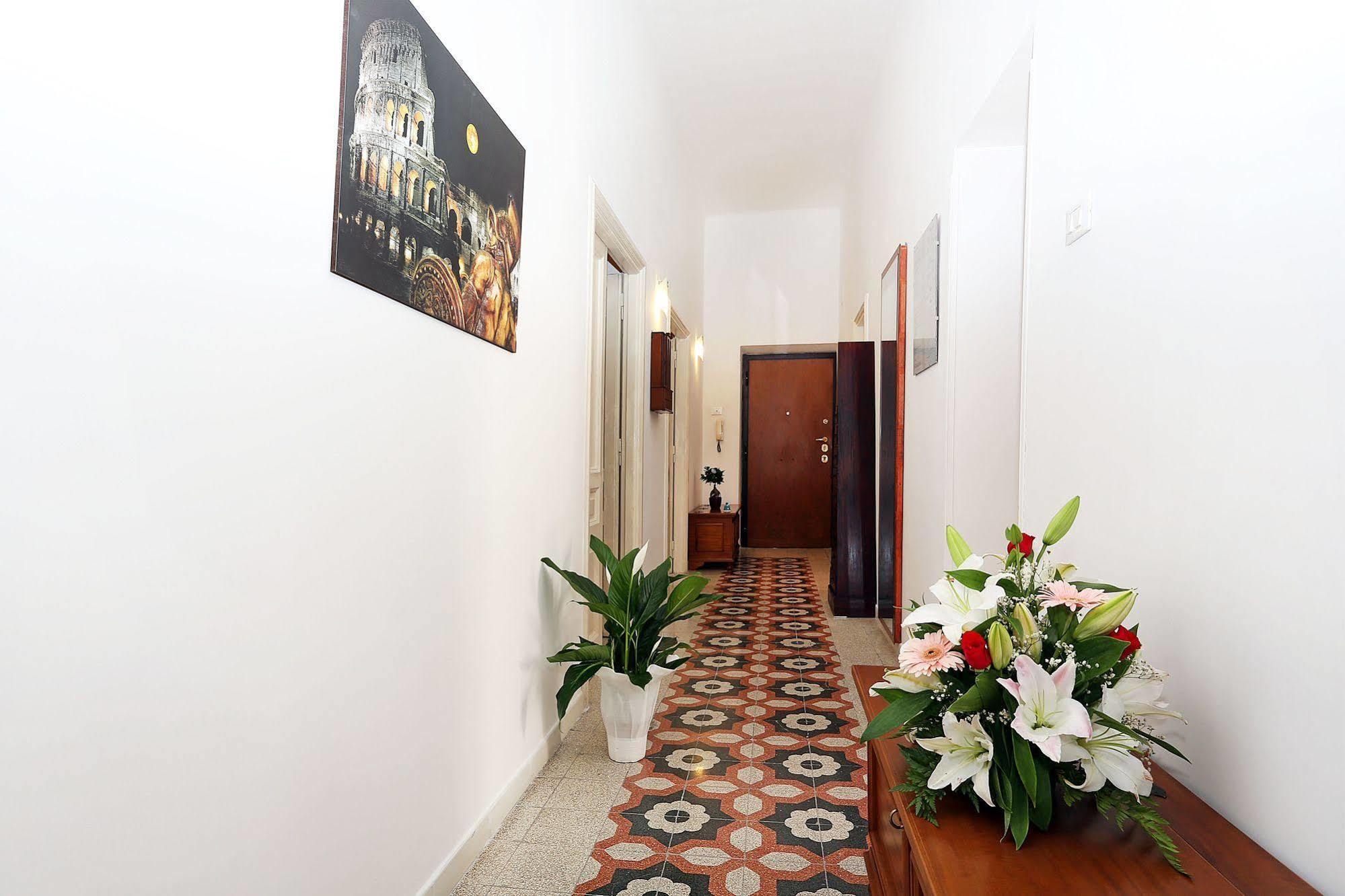 Bells Of Rome Hotel Exterior foto